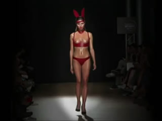 性感裸體模特兒戀物癖時尚時裝秀